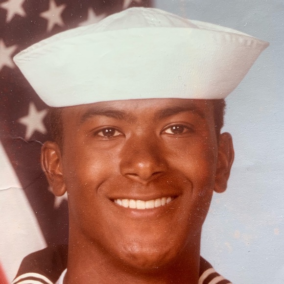 Meet your Posher, Emery - Picture 1 of 1